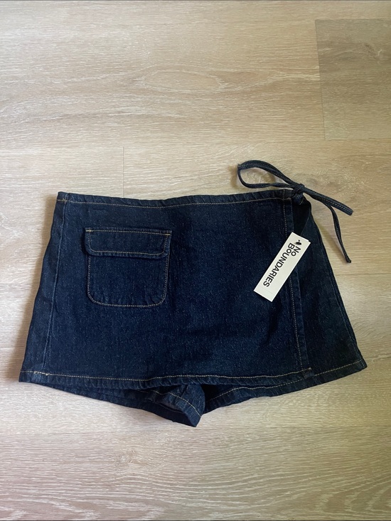 No Boundaries Pants - NWT Denim Cargo mini scort shorts 90s Vibe